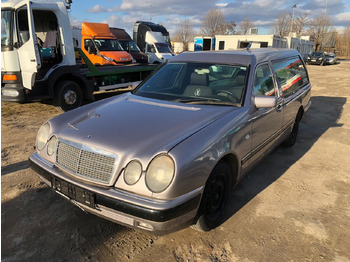 Легковой автомобиль Mercedes-Benz E220 D Hearse - Leichenwagen - Benzin из  Венгрии, купить подержанный Легковой автомобиль, Truck1 ID: 8256647