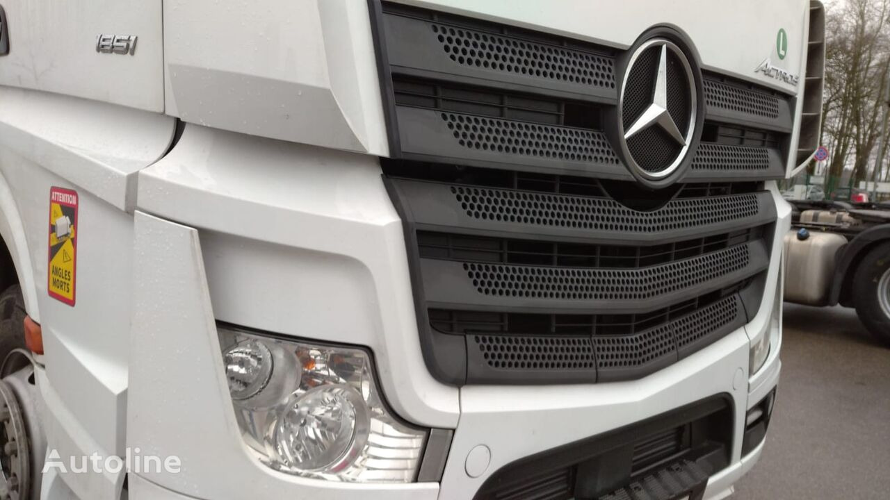 Тягач Mercedes-Benz Actros 1851 из Латвии, купить подержанный Тягач, Truck1  ID: 8337864