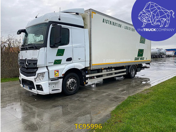 Грузовик с закрытым кузовом MERCEDES-BENZ Actros 1832