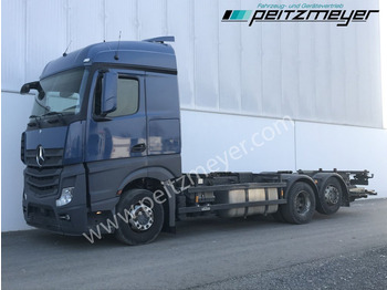 Грузовик-контейнеровоз/ Сменный кузов MERCEDES-BENZ Actros 2542