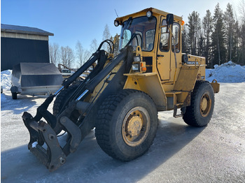 Колёсный погрузчик VOLVO 4300