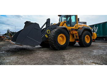 Колёсный погрузчик VOLVO L120H