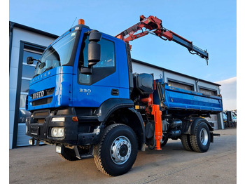 Самосвал IVECO Trakker