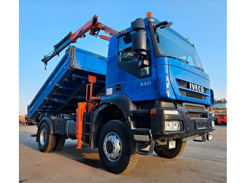 Самосвал IVECO Trakker