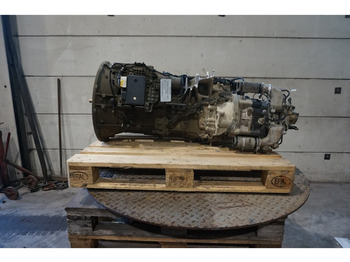 : фото в шапке страницы