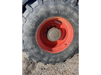 : фото в шапке страницы