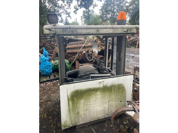 : фото в шапке страницы