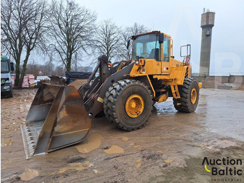 Колёсный погрузчик VOLVO L180E