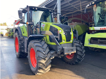 Трактор CLAAS Axion 830