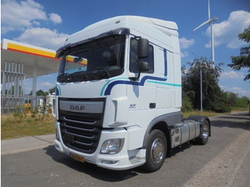 Тягач DAF XF 440