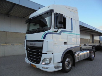 Тягач DAF XF 440