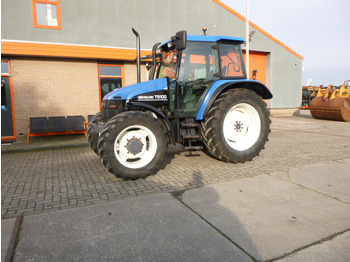 Трактор NEW HOLLAND TS100