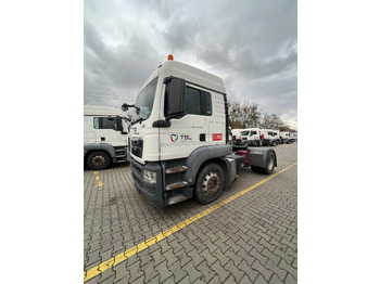 : фото в шапке страницы