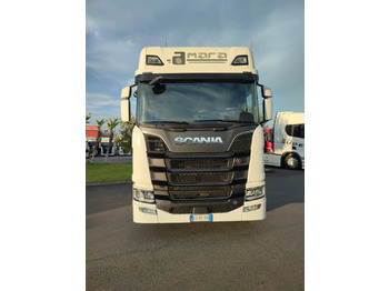 Тягач SCANIA R 520