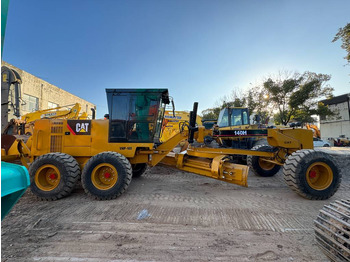 Грейдер CATERPILLAR 140H