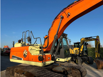 Гусеничный экскаватор Doosan DX225LC: фото 3