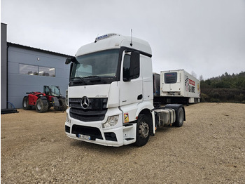 Тягач MERCEDES-BENZ Actros 1843