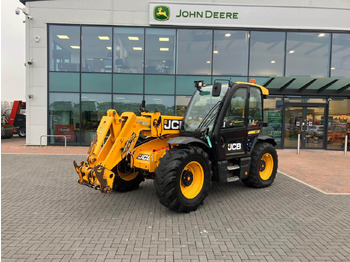 Телескопический погрузчик JCB