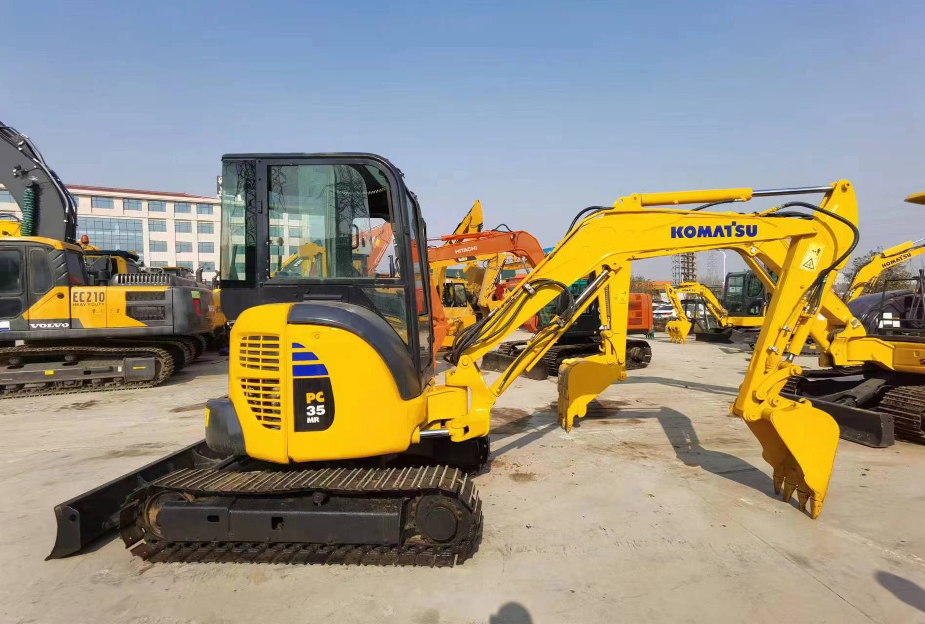 Мини-экскаватор KOMATSU PC35