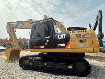 Колёсный экскаватор CATERPILLAR 320D2