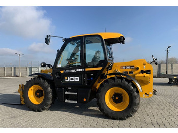 Телескопический погрузчик JCB