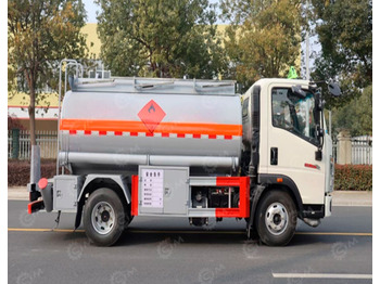 Грузовик-цистерна ISUZU