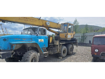 Мобильный кран ИВАНОВЕЦ