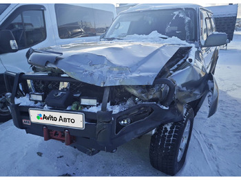 Легковой автомобиль NISSAN