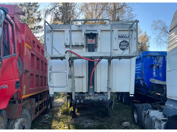 Самосвальный полуприцеп MEGA