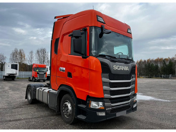 Тягач SCANIA S