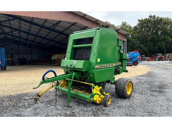 Пресс-подборщик рулонный JOHN DEERE