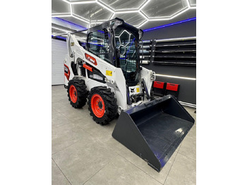 Мини-погрузчик с бортовым поворотом BOBCAT