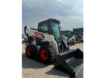 Мини-погрузчик с бортовым поворотом BOBCAT S770