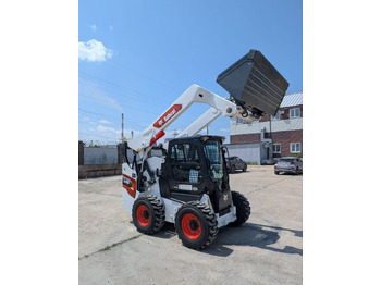 Мини-погрузчик с бортовым поворотом BOBCAT S770