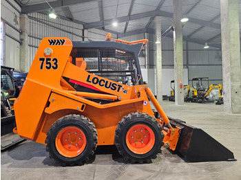 Мини-погрузчик с бортовым поворотом