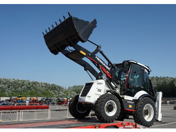 Экскаватор-погрузчик HIDROMEK