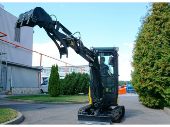 Мини-экскаватор MAXPOWER