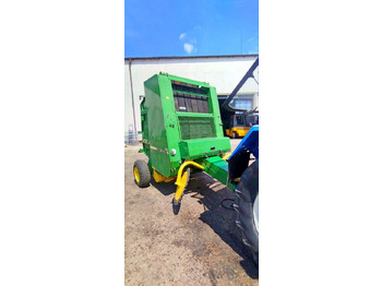 Пресс-подборщик рулонный JOHN DEERE