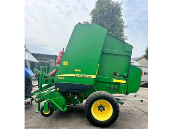 Пресс-подборщик рулонный JOHN DEERE