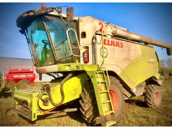 Зерноуборочный комбайн CLAAS Tucano 450