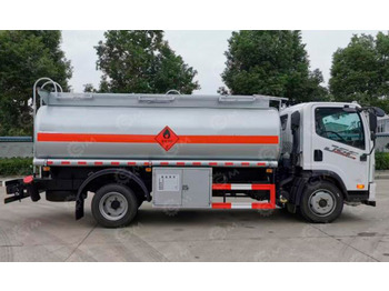 Грузовик-цистерна ISUZU