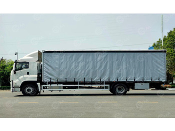 Тентованный грузовик ISUZU