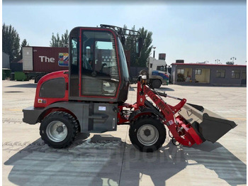 Колёсный погрузчик BULL