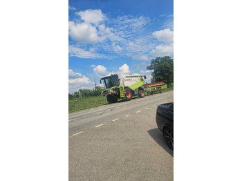 Зерноуборочный комбайн CLAAS Lexion 570