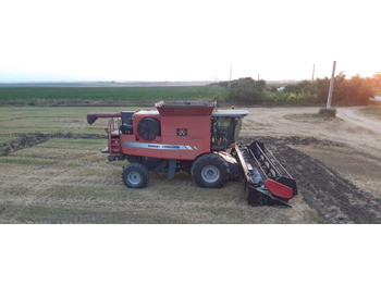 Зерноуборочный комбайн MASSEY FERGUSON
