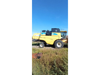 Зерноуборочный комбайн NEW HOLLAND