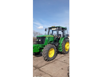 Трактор JOHN DEERE