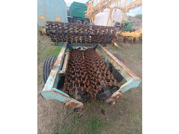 Полевой каток