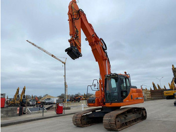 Гусеничный экскаватор DOOSAN DX225LC