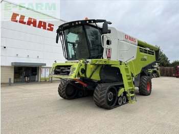 Зерноуборочный комбайн CLAAS Lexion 760